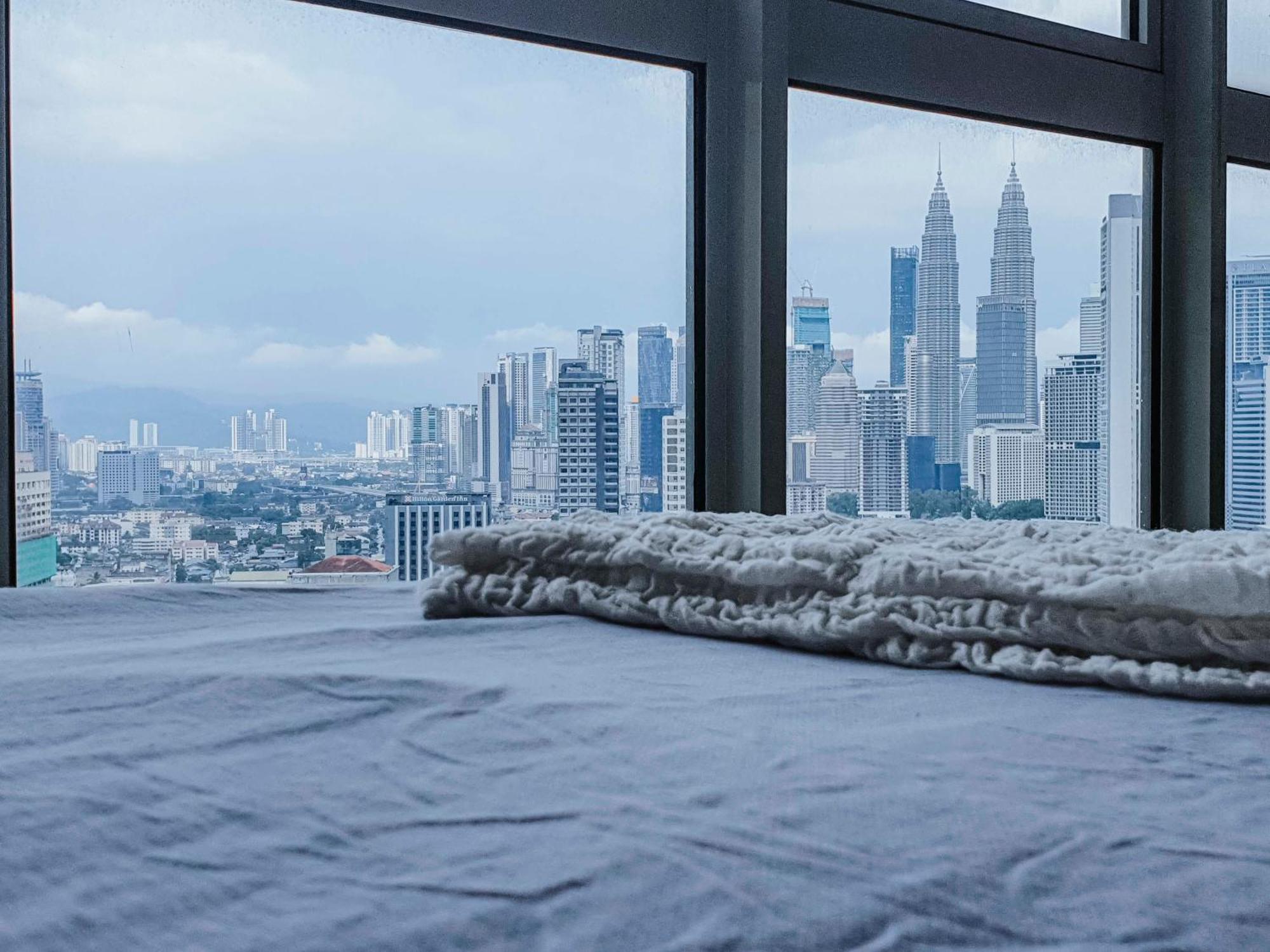 Regalia Residence The Sky Pool Suite Kuala Lumpur Bagian luar foto