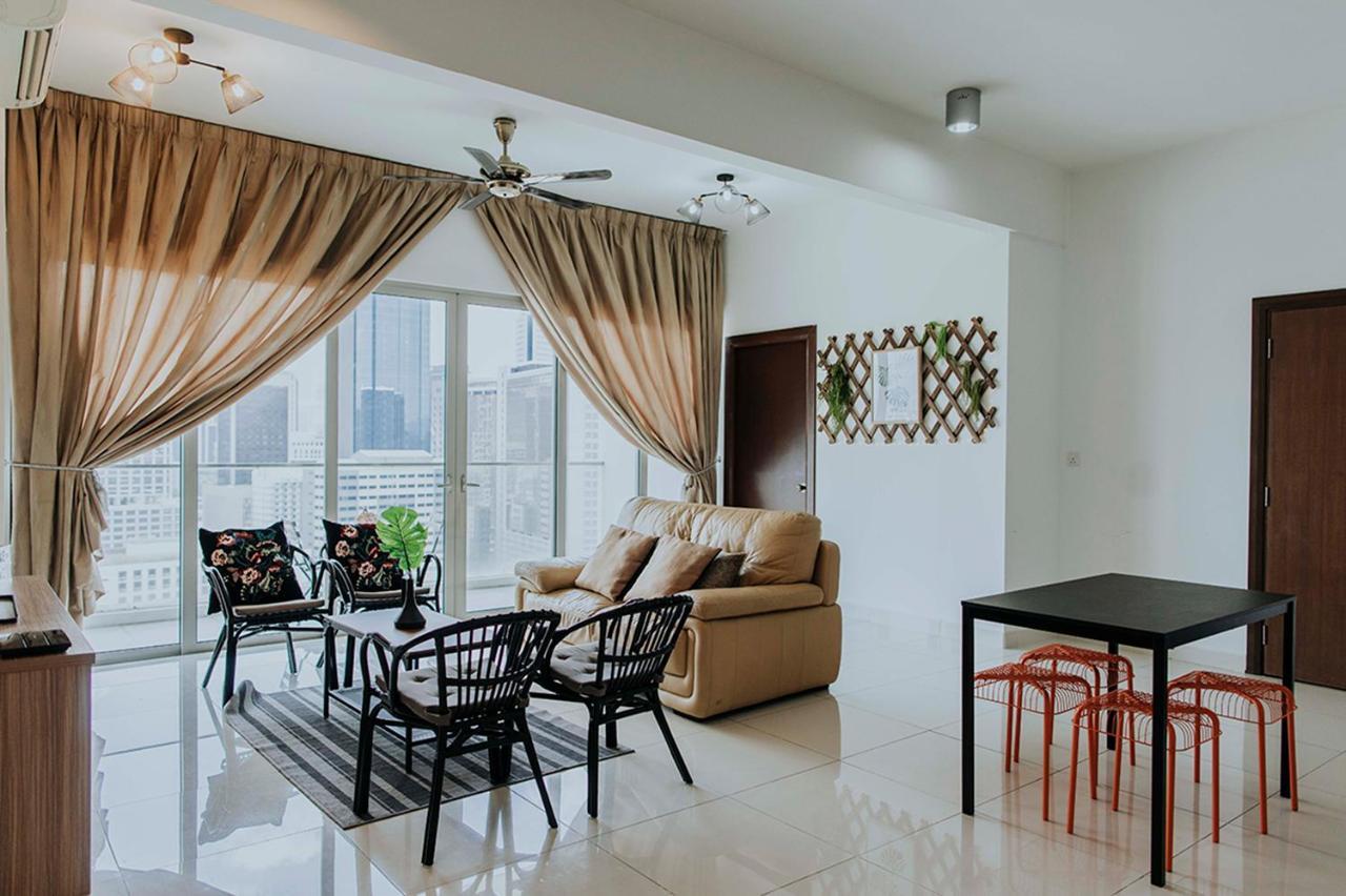 Regalia Residence The Sky Pool Suite Kuala Lumpur Bagian luar foto